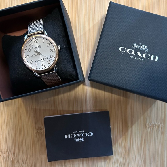 Coach Delancey Watch With 36mm Silver Face & Silver MeshBracelet. - Picture 5 of 5